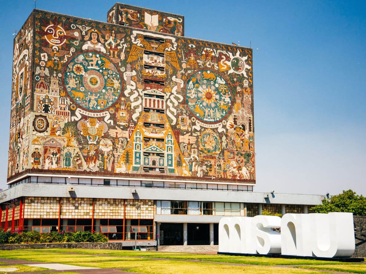 UNAM